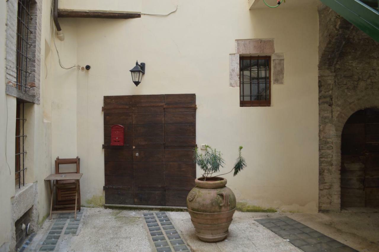 Appartamento In Centro Spoleto Eksteriør bilde